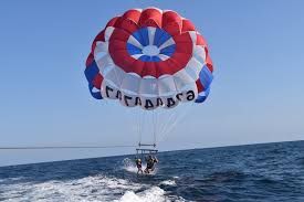 Boat Trip and Parasailing Experience with Drink